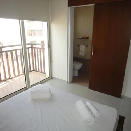 Menelaos Villas *